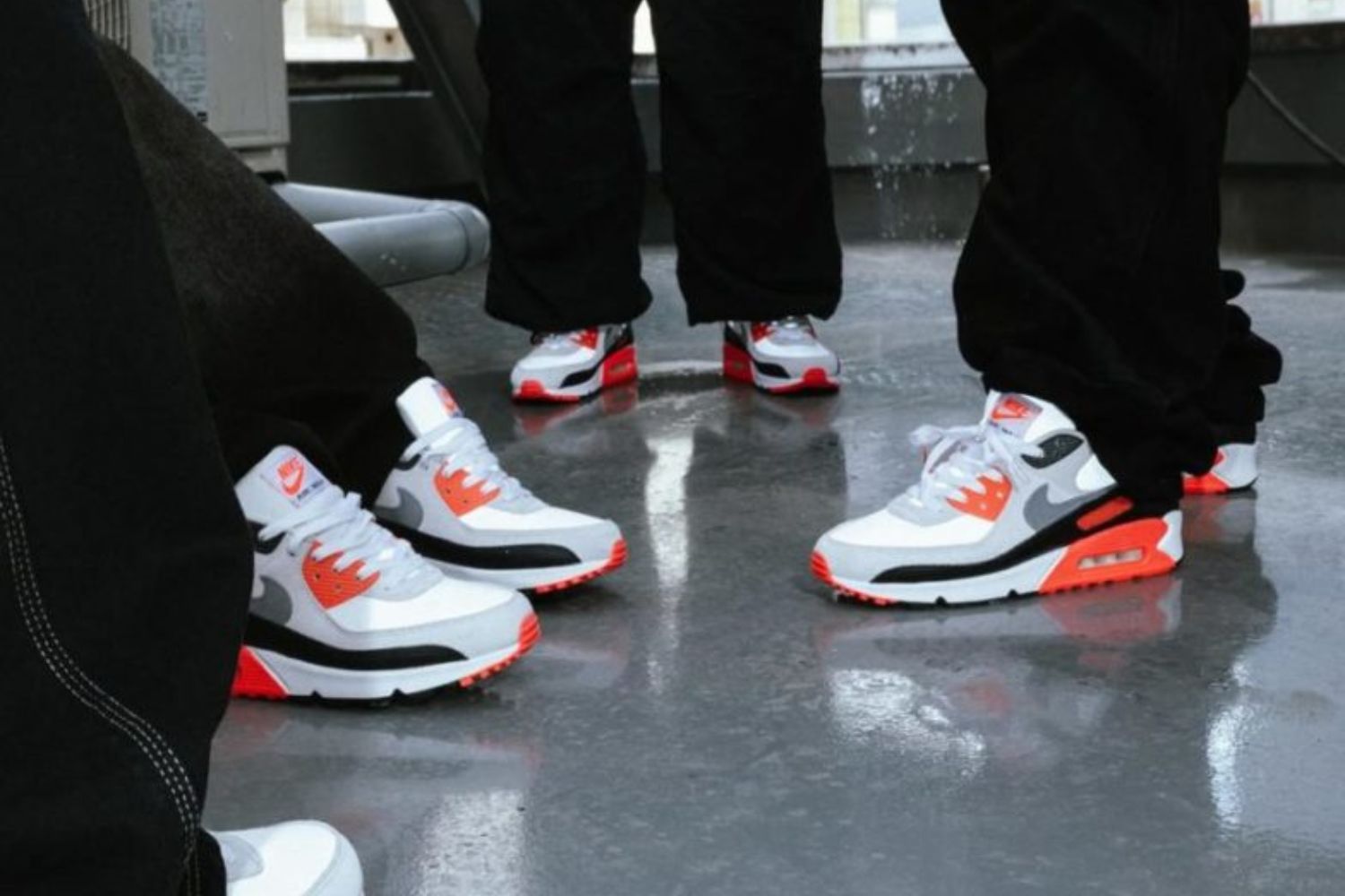 未使用NIKE Air Max 90 3M スニーカー The Nike Air Max 90 'Infrared 3M' Returns with a Reflective 3M