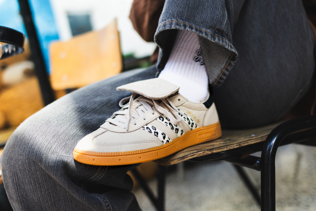  / HANDBALL SPEZIAL最終値下げです！ De nieuwe adidas Handball Spezial LT haalt inspiratie uit de