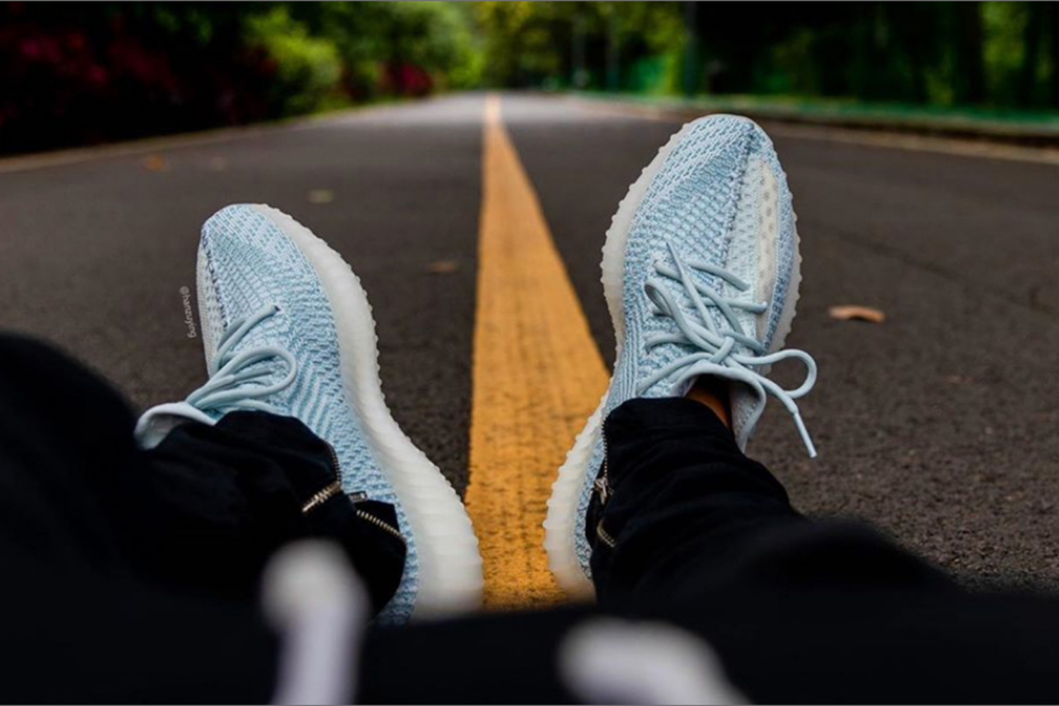 Yeezy Boost 350 V2 ホワイト/ブルー The Top 10 adidas Yeezy Boost 350 V2 Colorways at StockX