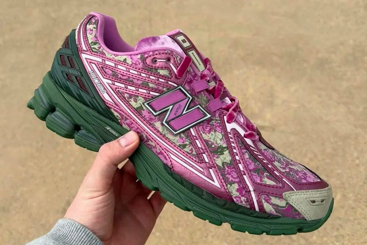 New Balance 550 WMNS  display picture 3