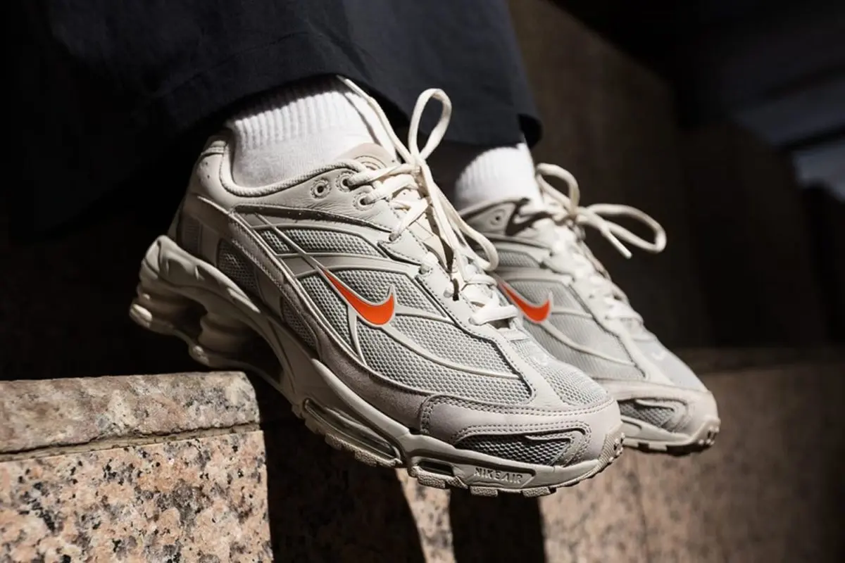 Out now: the Nike Shox Ride 2 'Light Bone' - Sneakerjagers