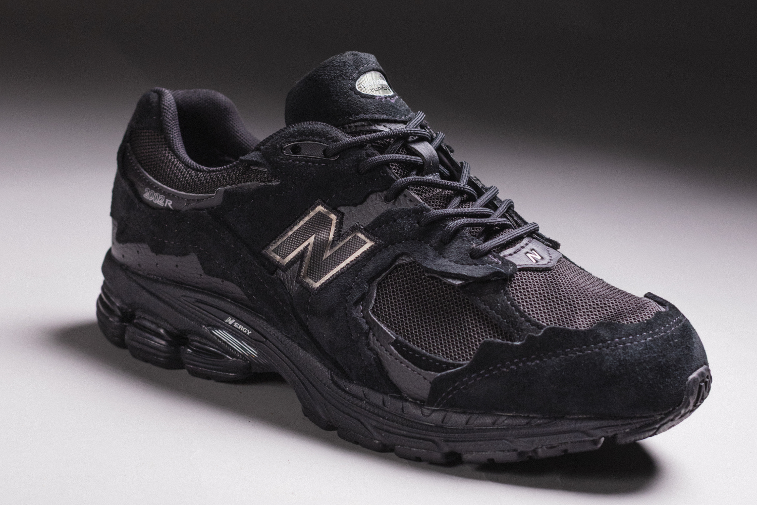 wtaps-new-balance-1.png