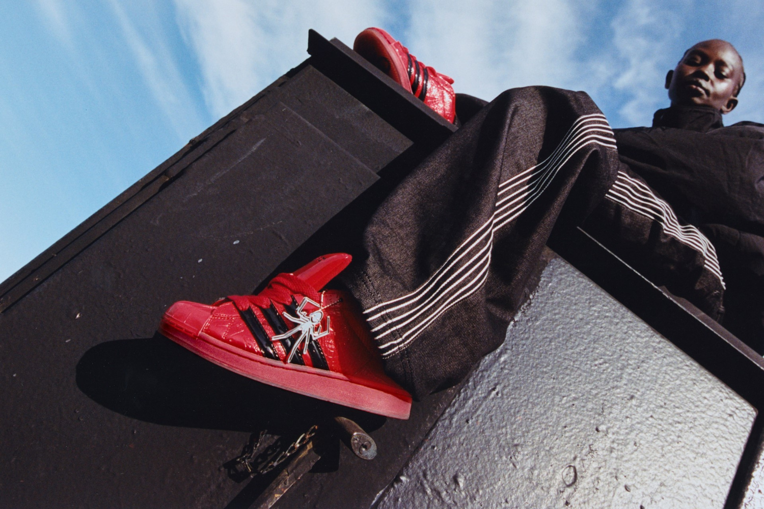 Sp5der× Superstar US8 26cm SP5DER x adidas Originals: The Superstar Supermodified Takes Over