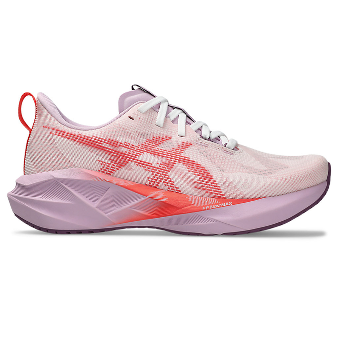 ASICS Novablast 5 White | 1012B765-101 | The Drop Date