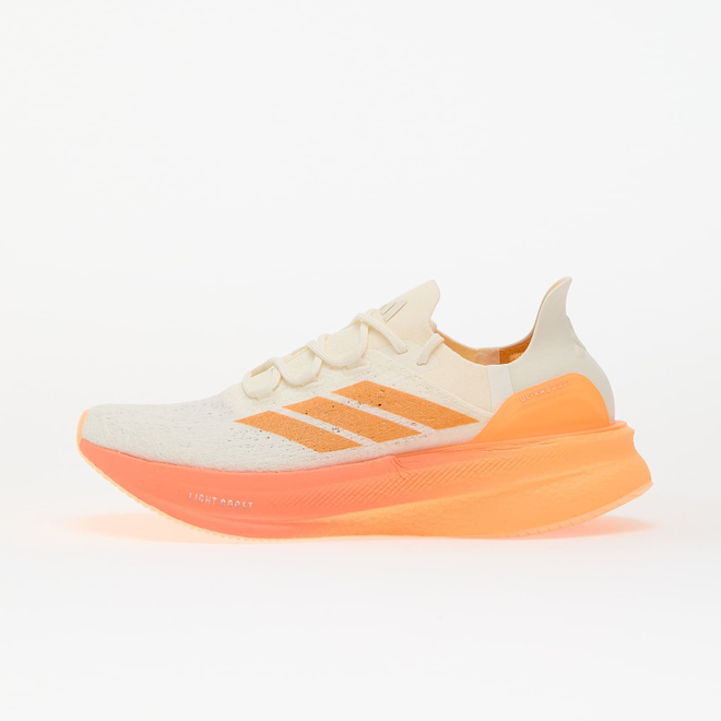 adidas-ultraboost-5-strung-off
