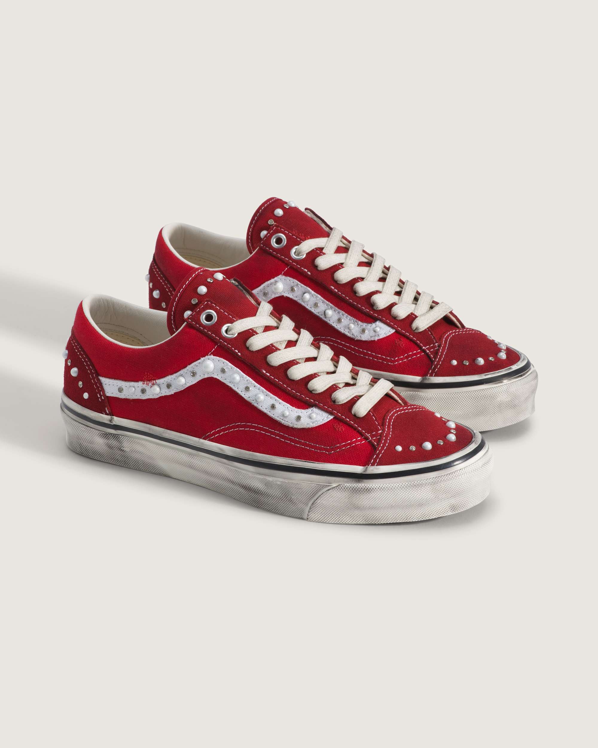 Vans Old Skool 36 Pearlized 'Red', Paar-Ansicht