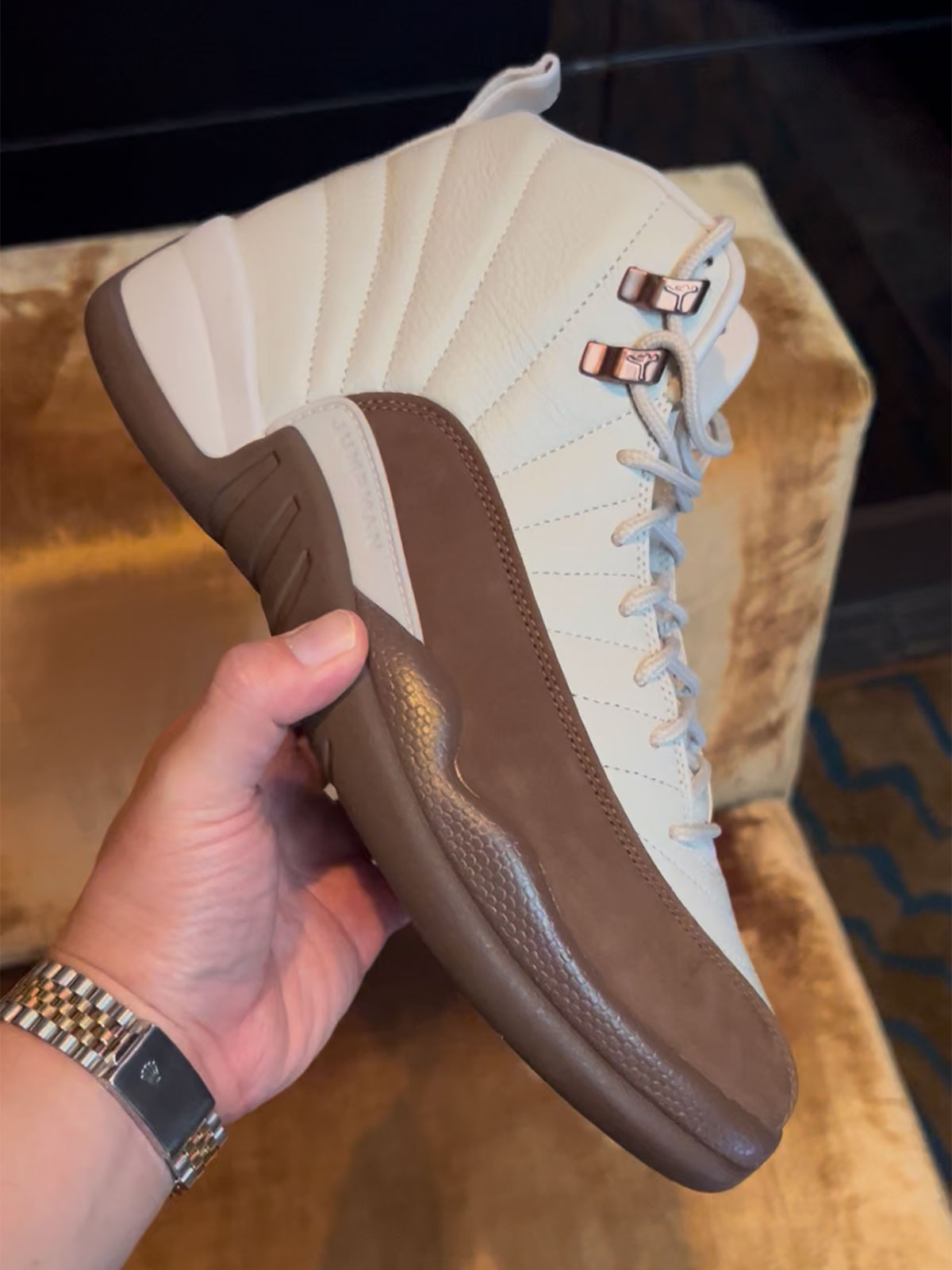 Air Jordan 12 'Fireside' bei der Jordan Brand Holiday 2026-Preview