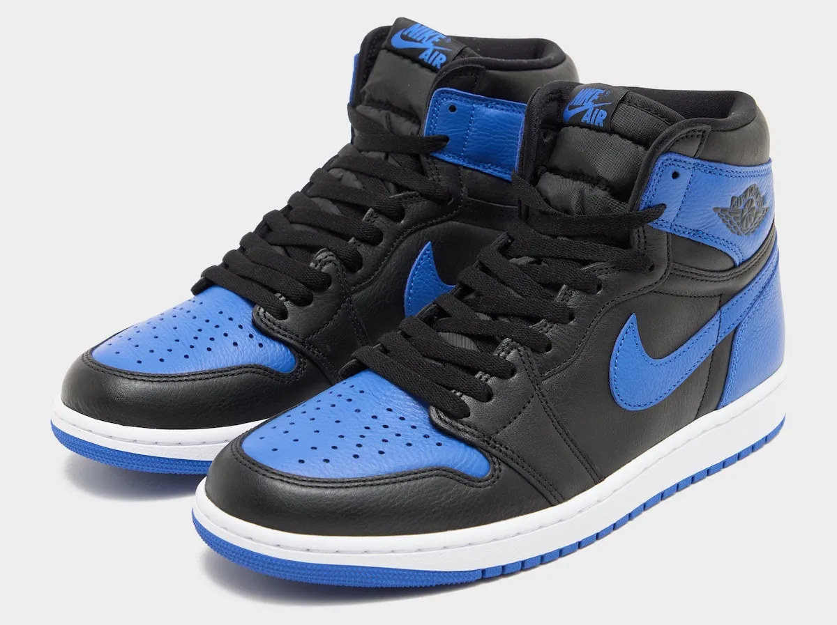 Air Jordan 1 High OG 'Royal' (2026) pair, three-quarter view