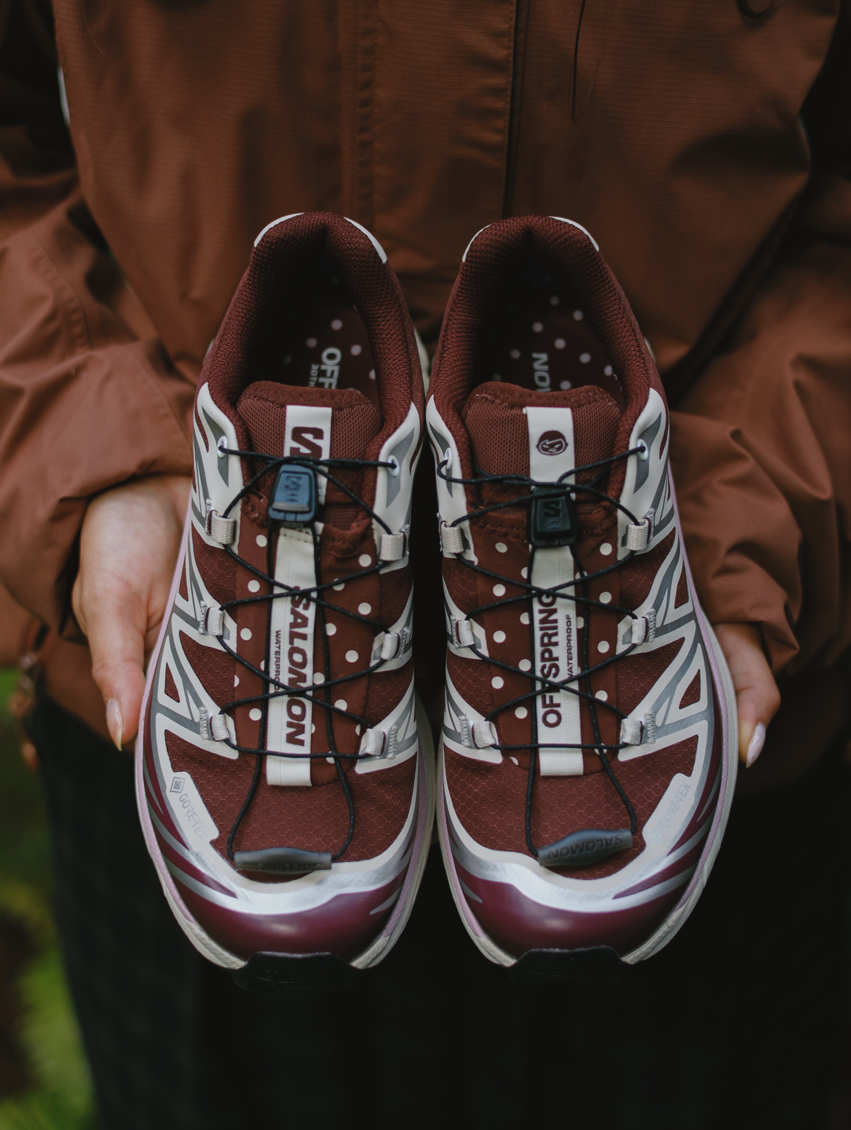 Detail shot of the OFFSPRING x Salomon XT-6 GORE-TEX