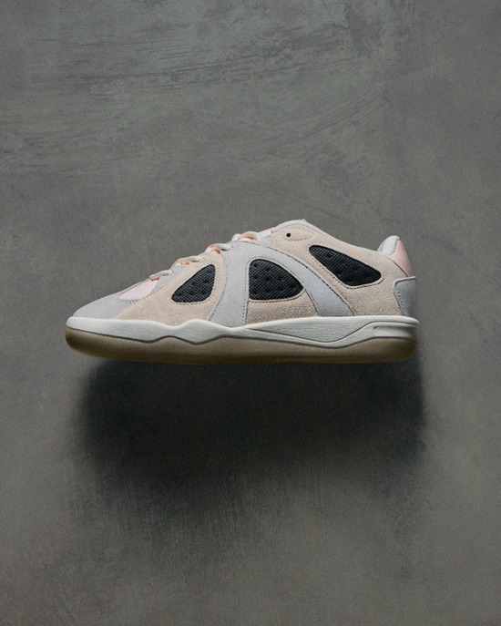 adidas BadBo 1.1 in Chalk White/Grey/Soft Pink