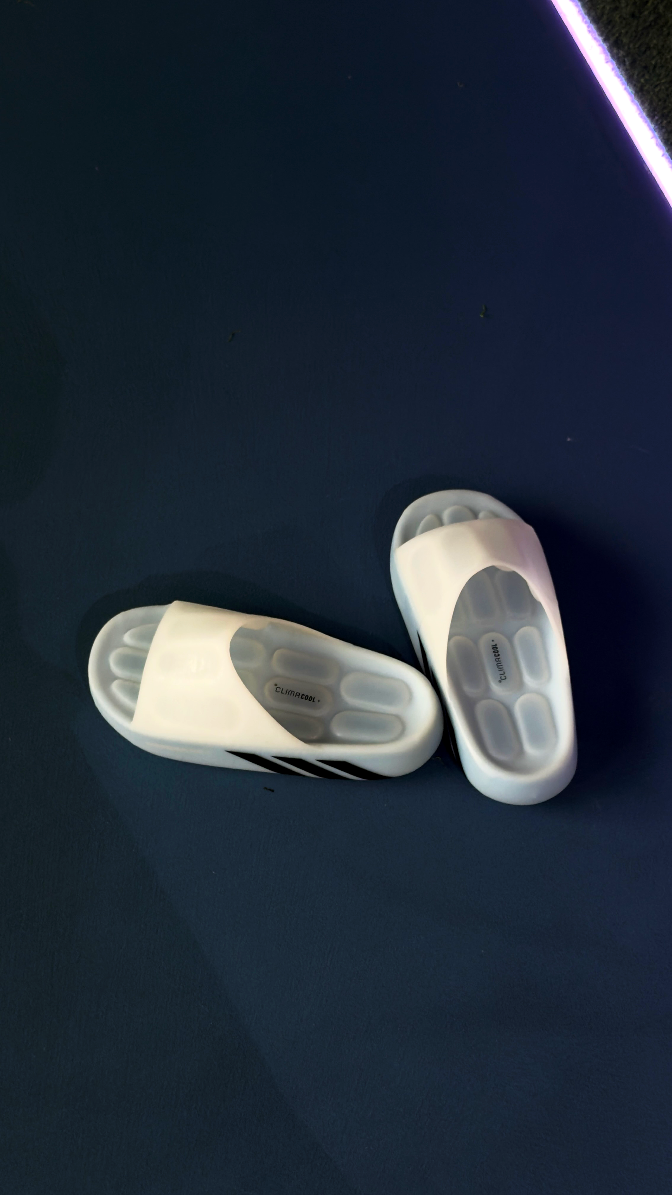 Close-up of the cooling chambers in the adidas Climacool Recovery Slides footbed