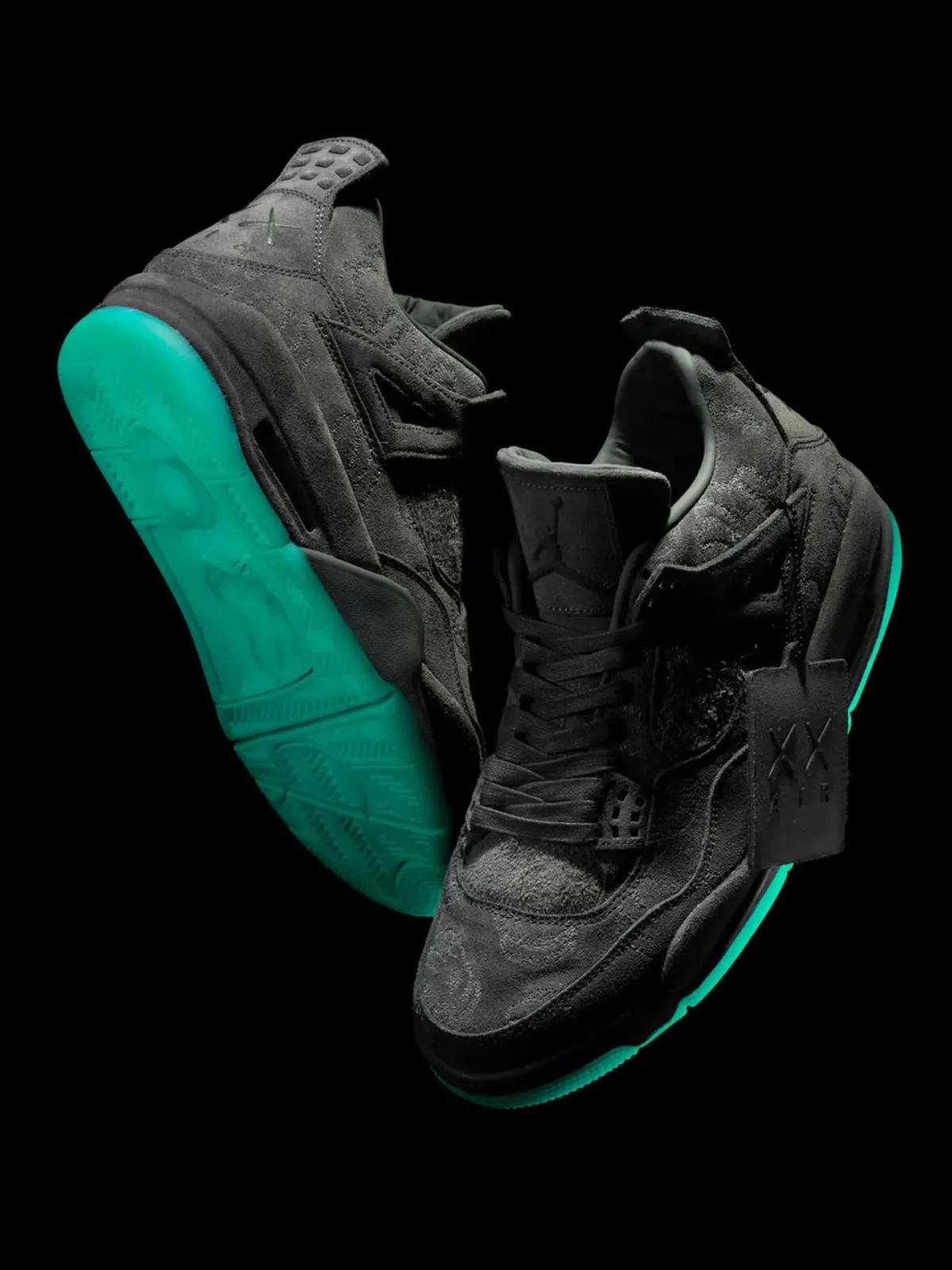 KAWS x Air Jordan 4 'Dark Grey' JU4624-002 leak