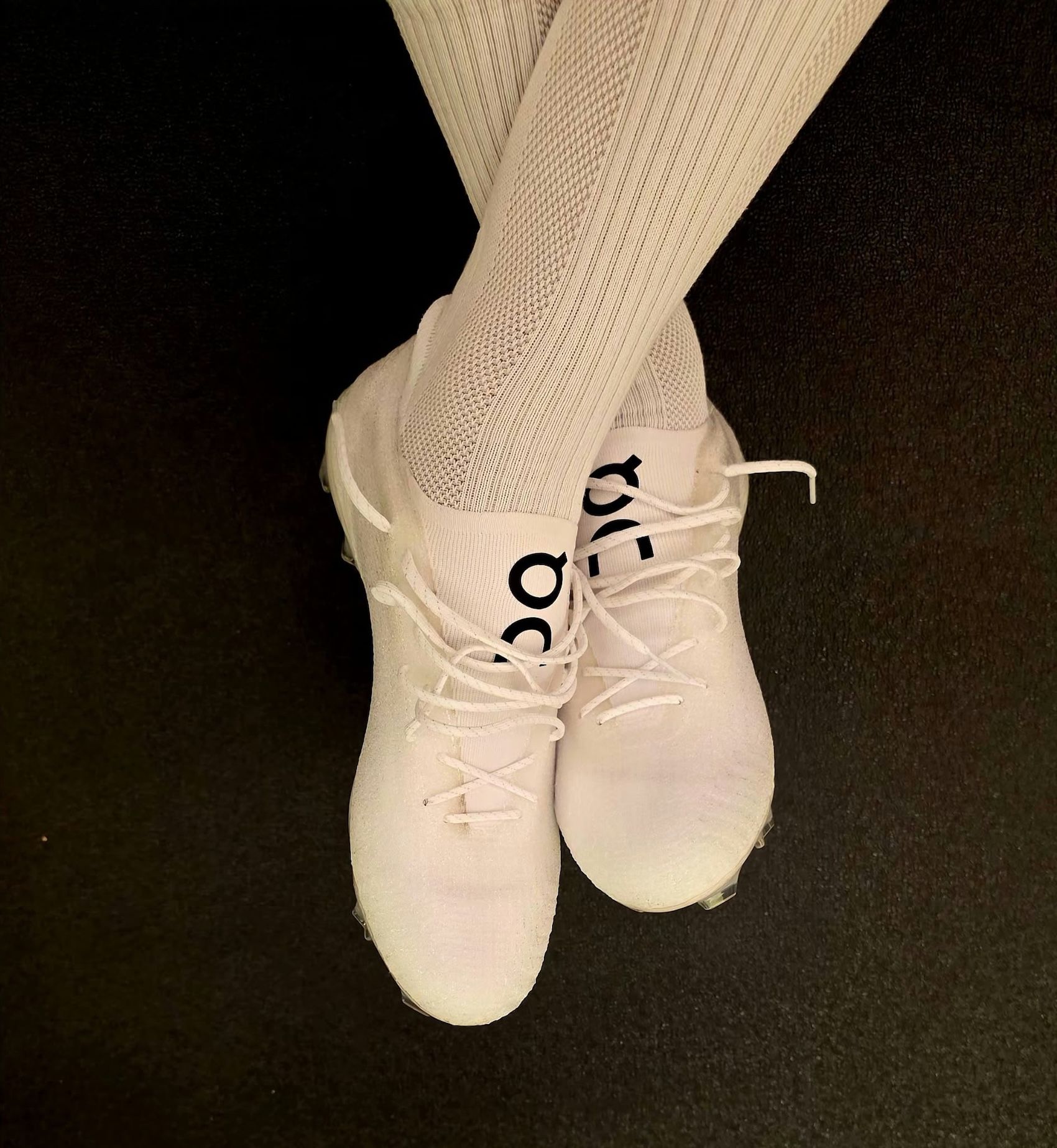 Thierry Henry wearing the white On prototype