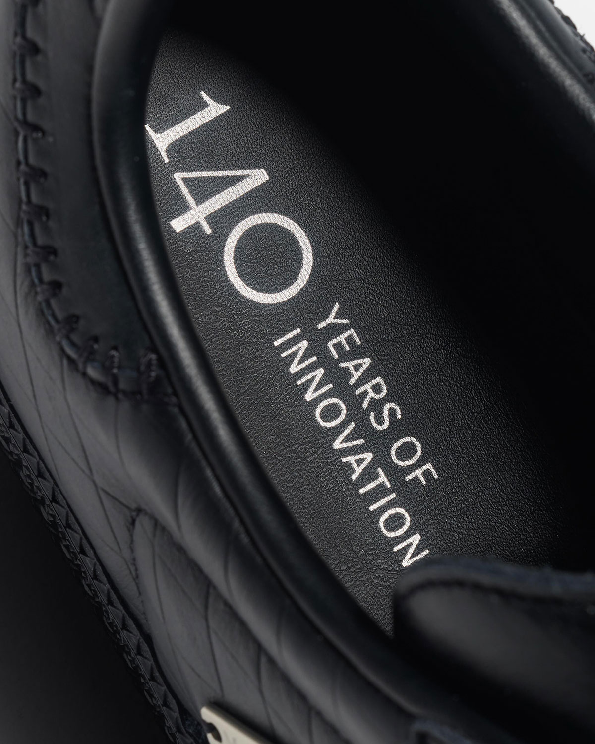 Mercedes-Benz x adidas Samba OG campagnebeeld