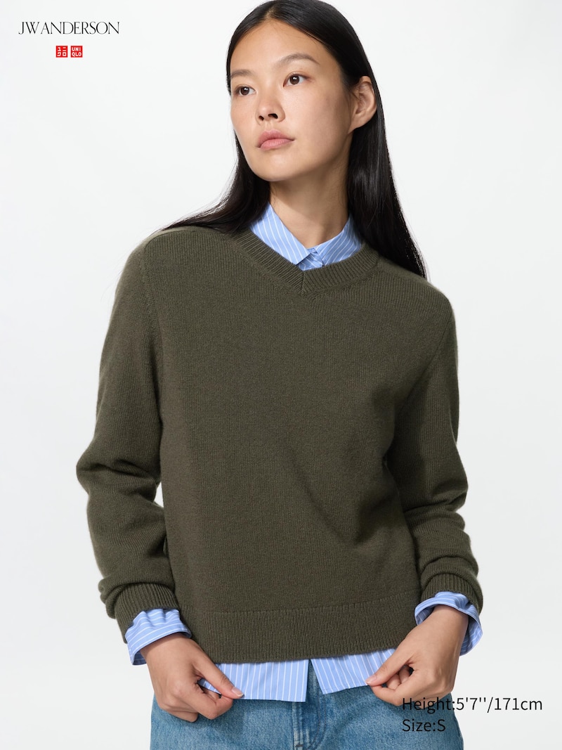 UNIQLO and JW ANDERSON Wool Cashmere Blend V Neck Short Jumper