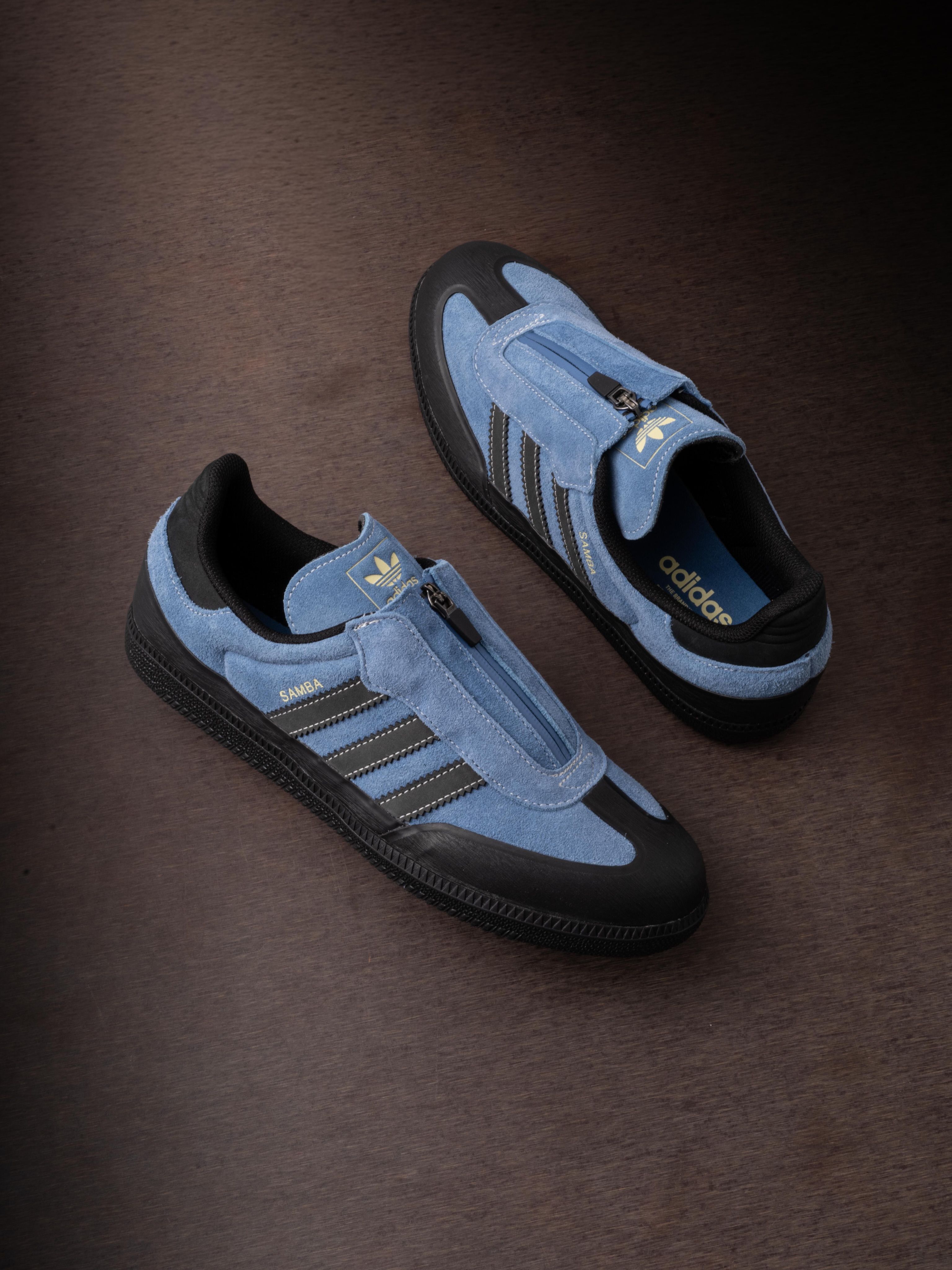 adidas Samba Zip in blauw suède met zwarte strepen