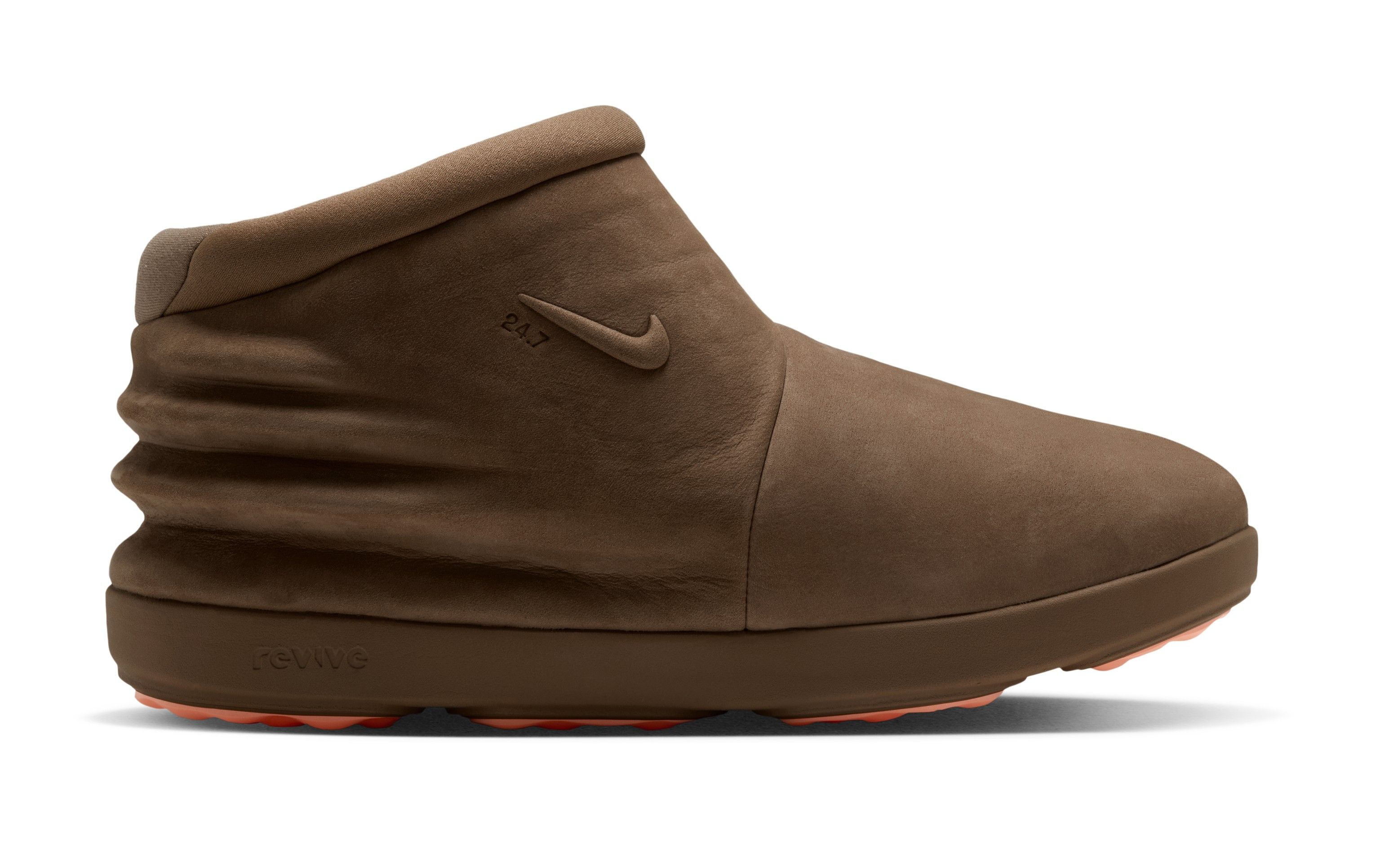 Detail des Nike 24.7 Recovery Boot 'Dark Driftwood'