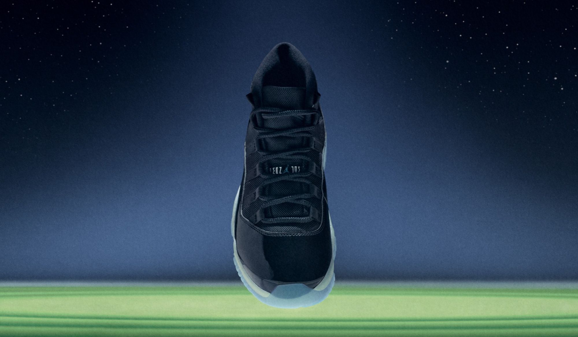 Air Jordan 11 'Space Jam' CT8012-900
