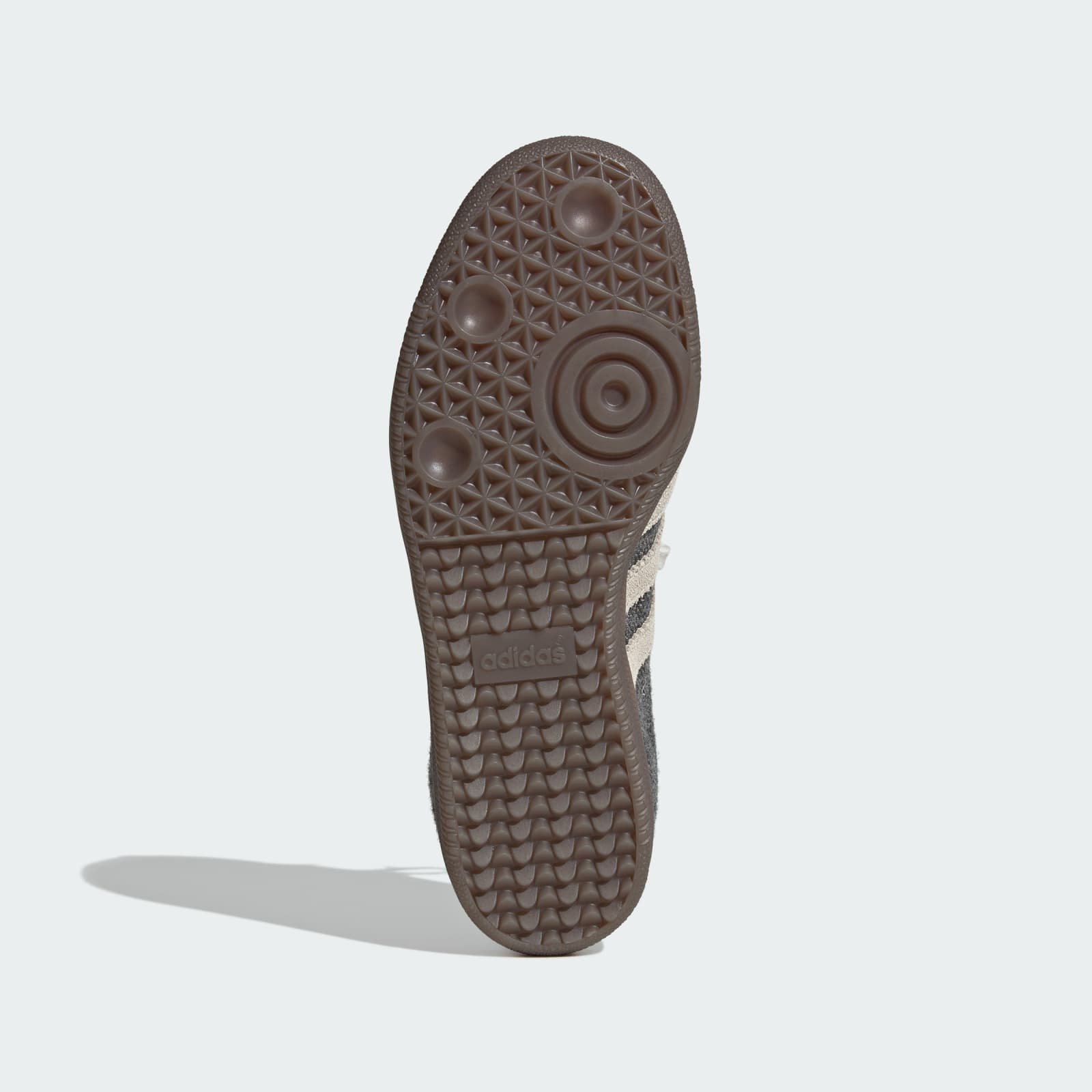 Gum outsole of the Molly-Mae Samba Slate