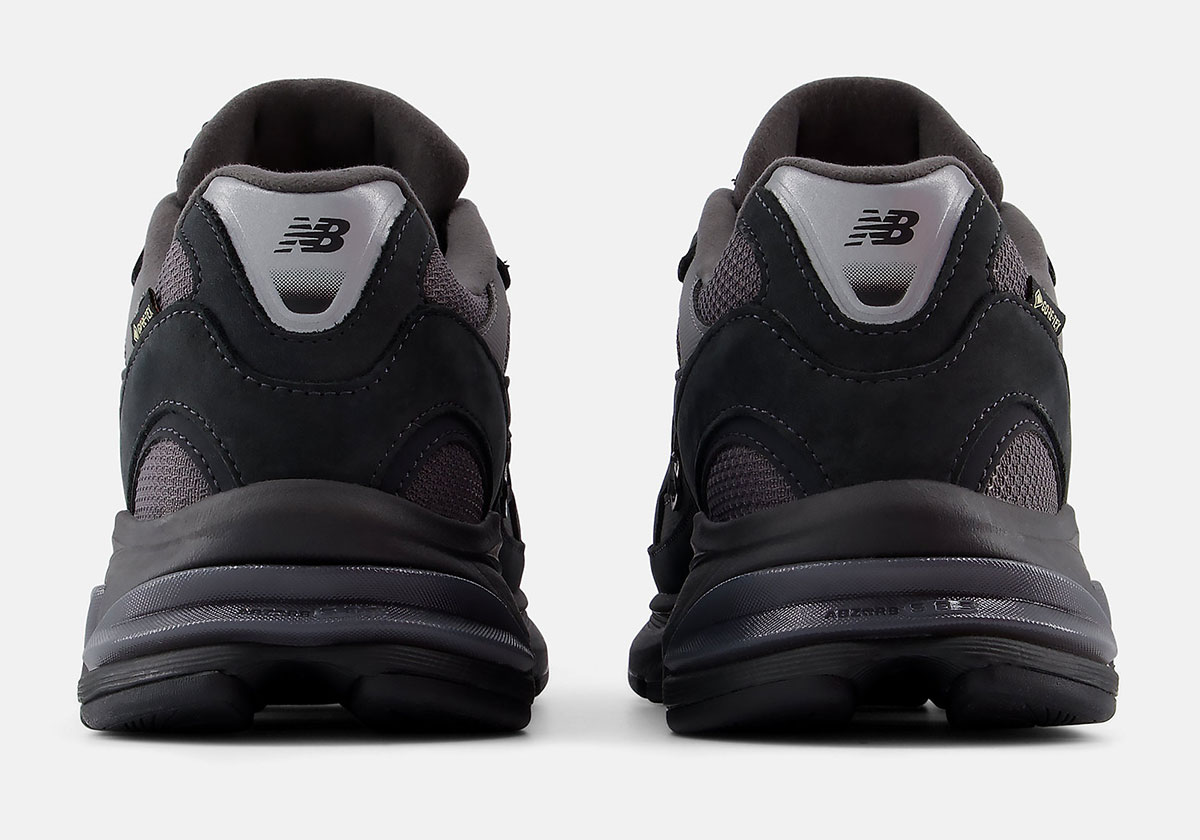 New Balance 2010 Gore-Tex Black/Field Green detail