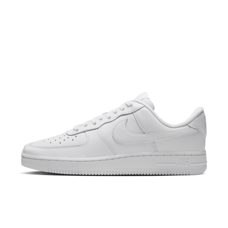 Nike Air Force 1 Square Toe Triple White Seitenansicht