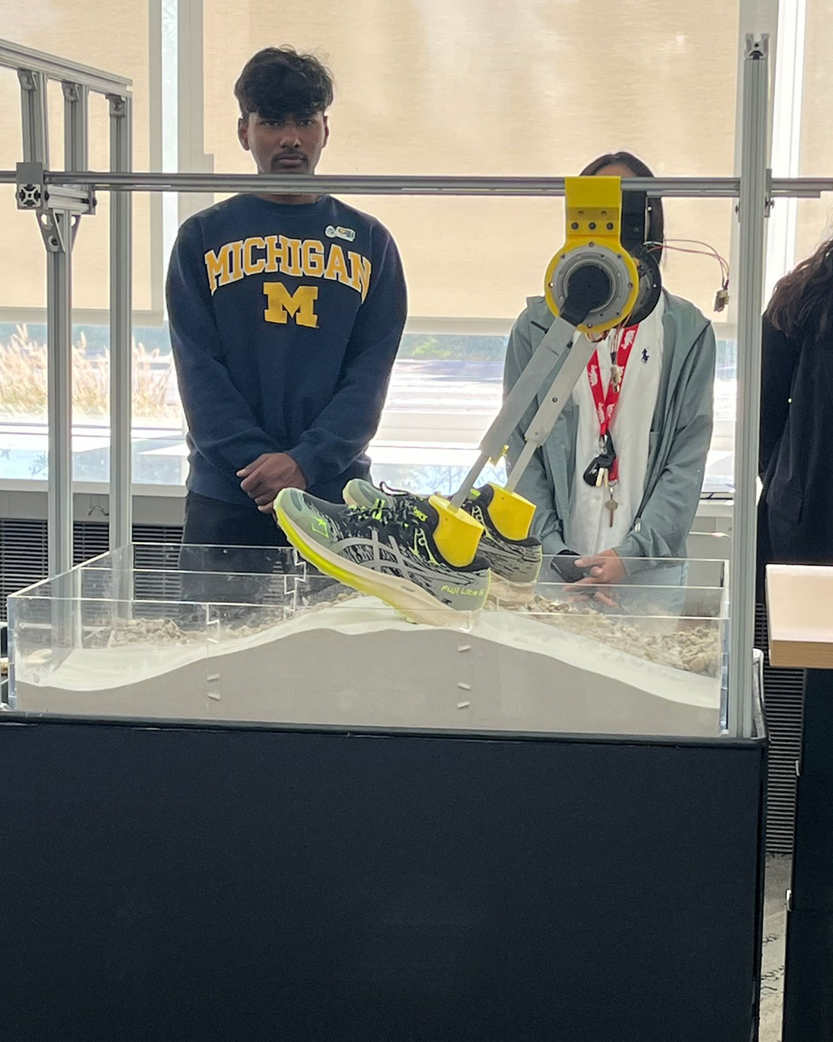 Presentation from the ASICS bio-inspired design lab