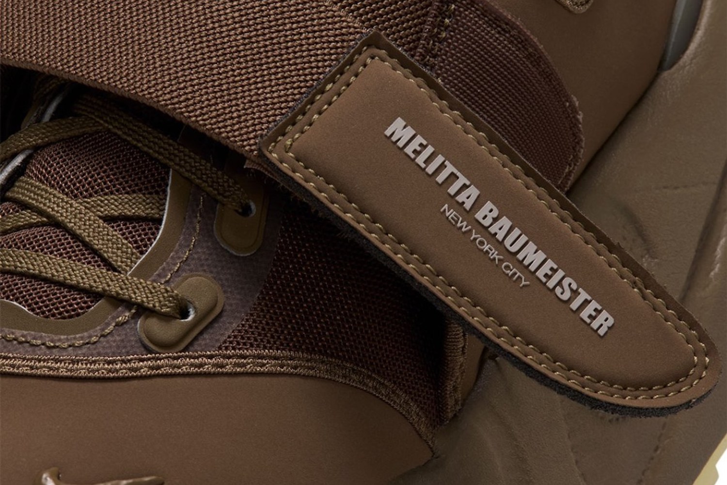 Melitta Baumeister New York City branding on the strap of the Nike Rift Rocker Yukon Brown