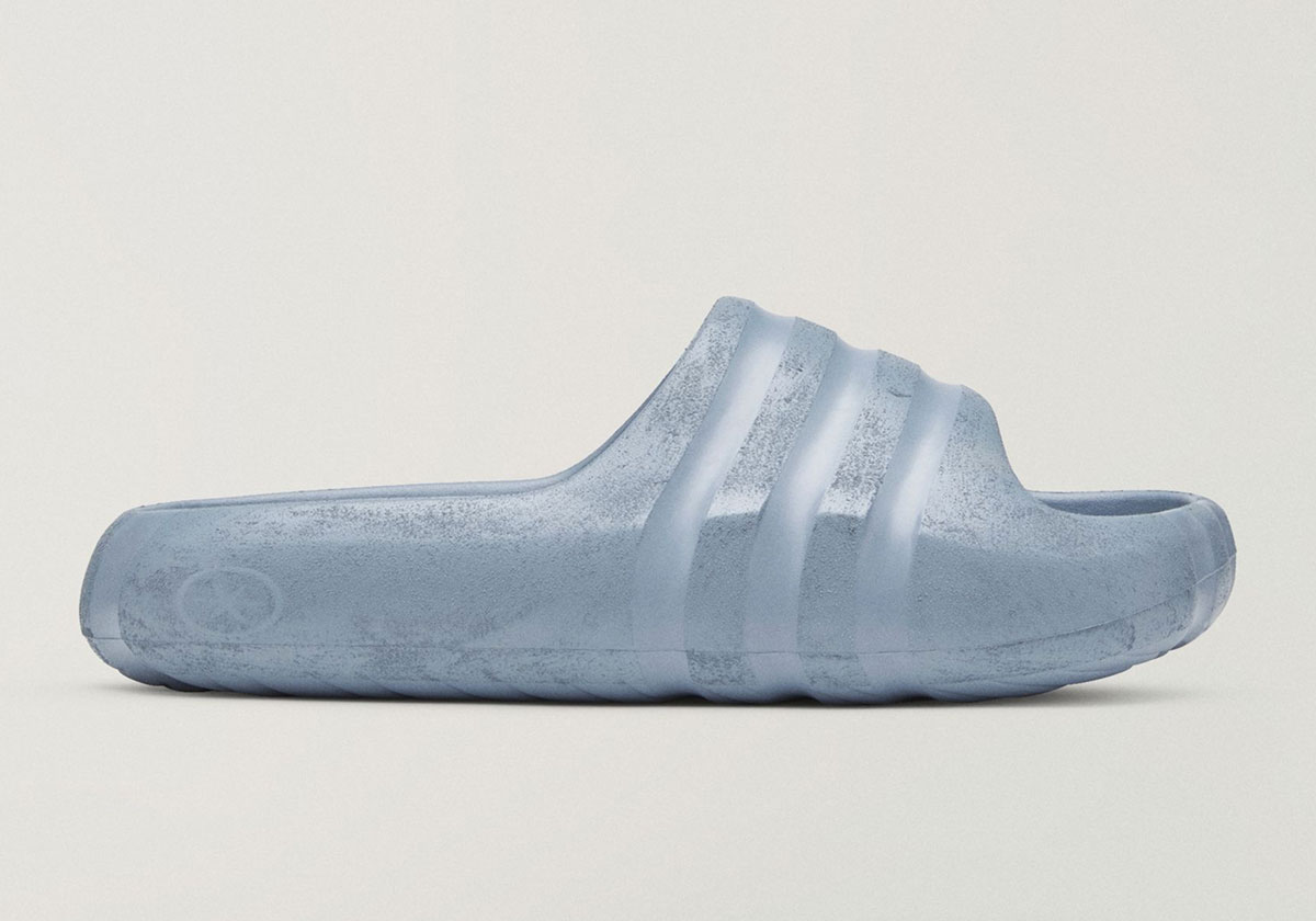 Bad Bunny x adidas BadBo Stone Slide blue LB7194