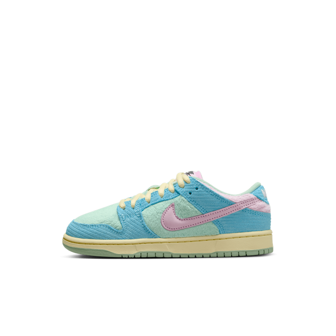verdy-x-nike-sb-dunk-low-ps-