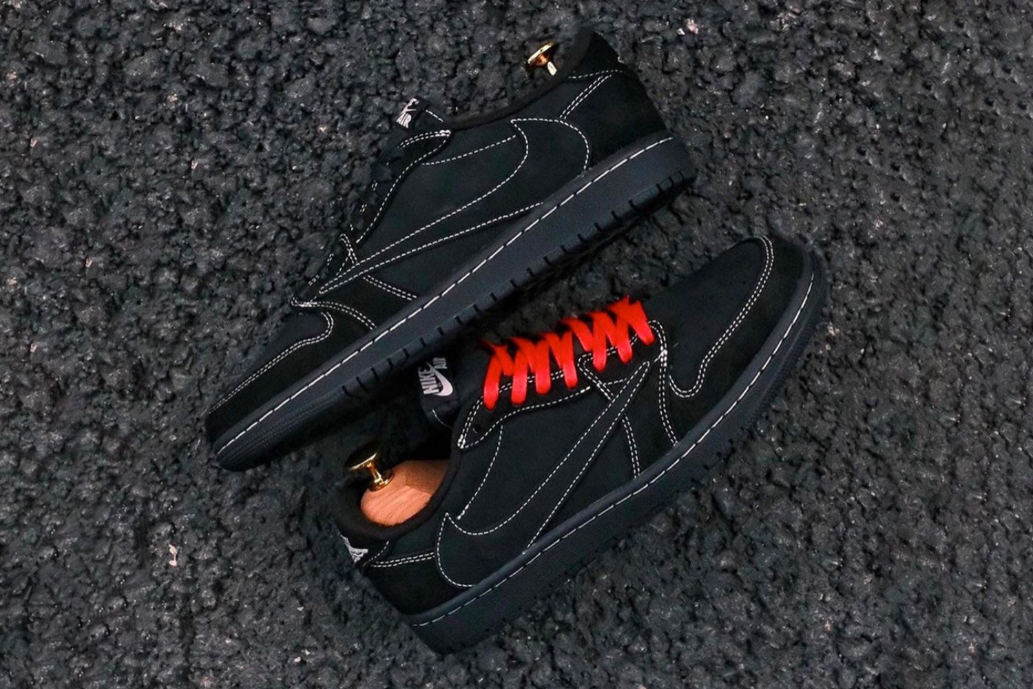 Travis Scott x Air Jordan 1 Low OG 'Phantom' | DM7866-001