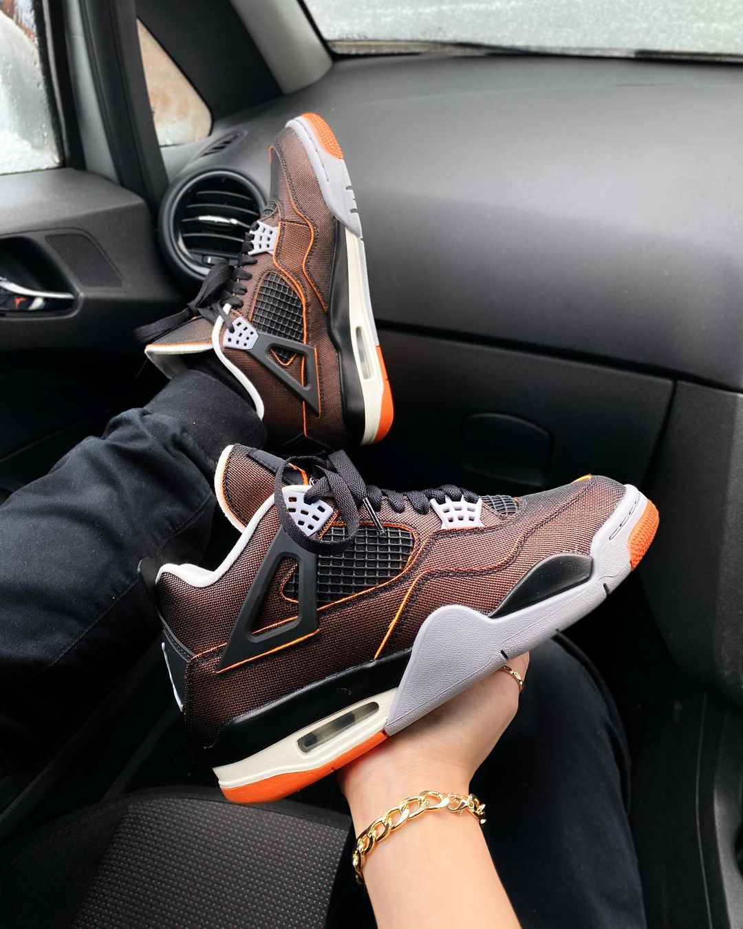 Air Jordan 4 WMNS SE 'Starfish'