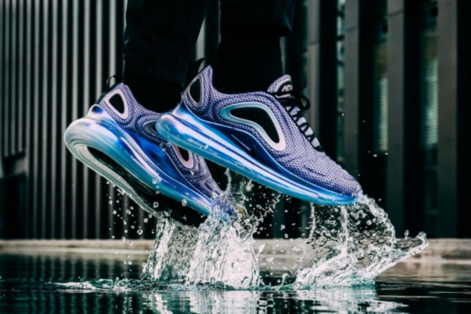 air max 720 northern lights night