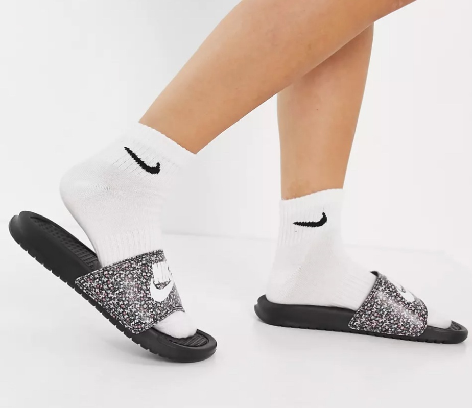 Schlappen von Nike