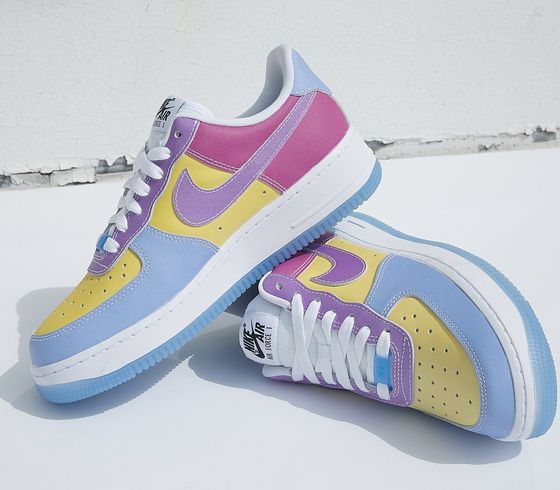 WMNS AIR FORCE 1 '07 LX 'UV REACTIVE MULTI'