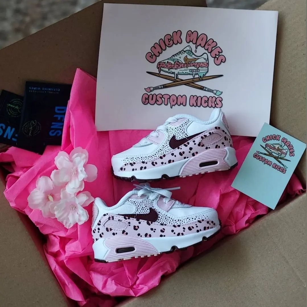 Chick Makes Custom Kicks