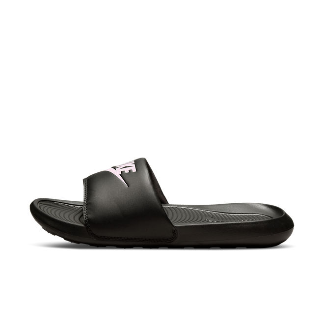 Nike Victori One
