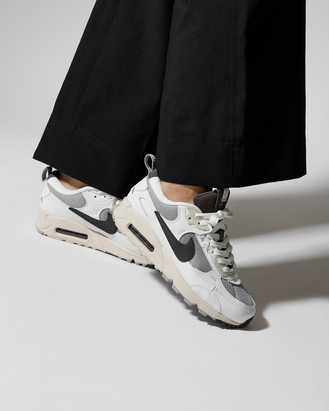 Nike Air Max 90 Futura WMNS 'Wold Grey' | DZ4708-001