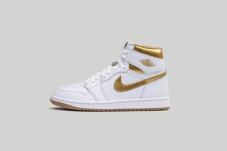 Air Jordan 1 OG WMNS 'Metallic Gold'