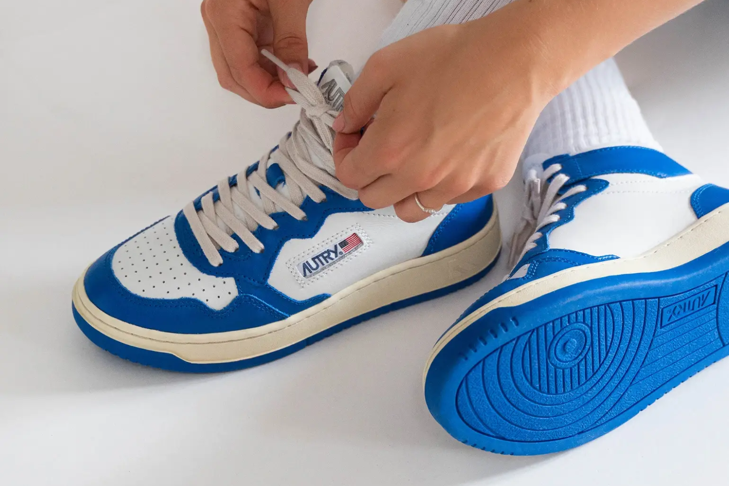 autry medalist blue white