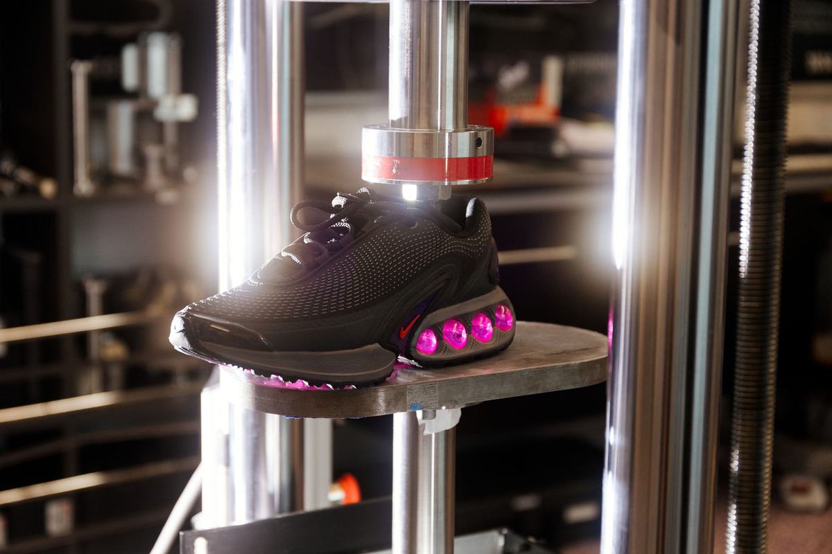 Nike Air Max DN WMNS 'Dark Smoke Grey' FJ3145-005