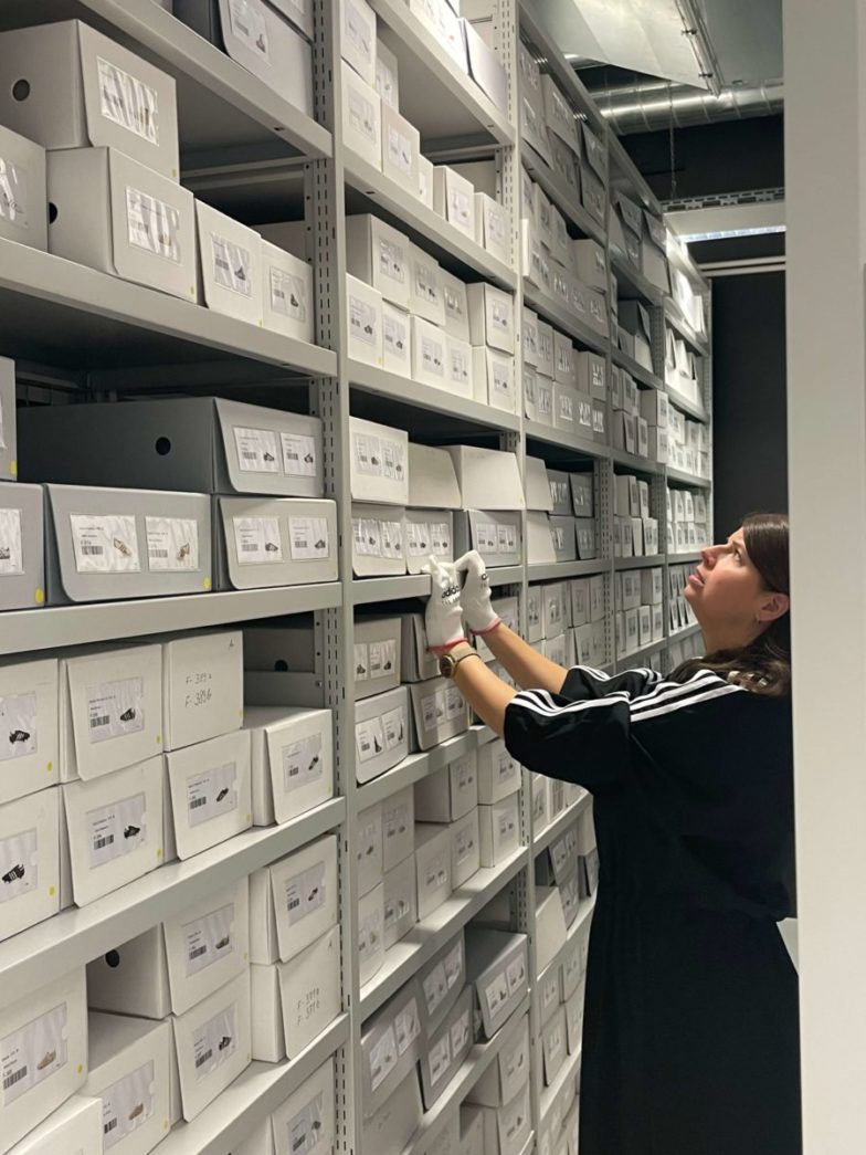 adidas World Headquarters Sneakerjagers