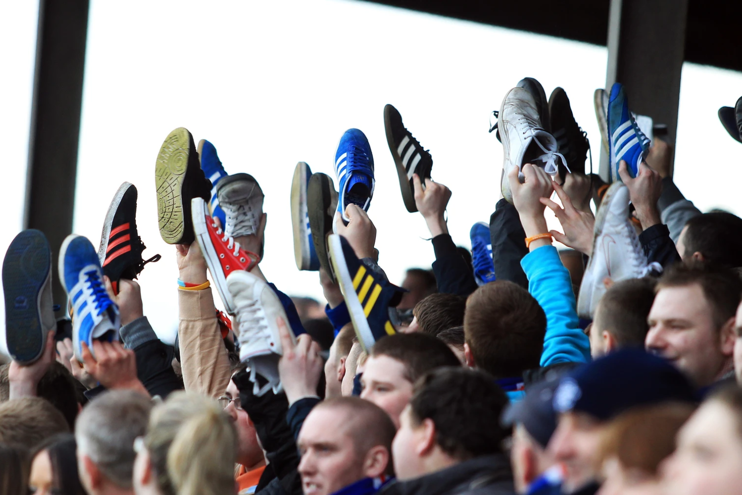 handball spezial held by football fans
