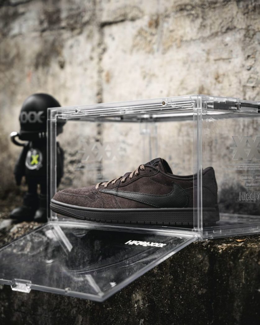 Travis Scott x Air Jordan 1 Low OG 'Velvet Brown'