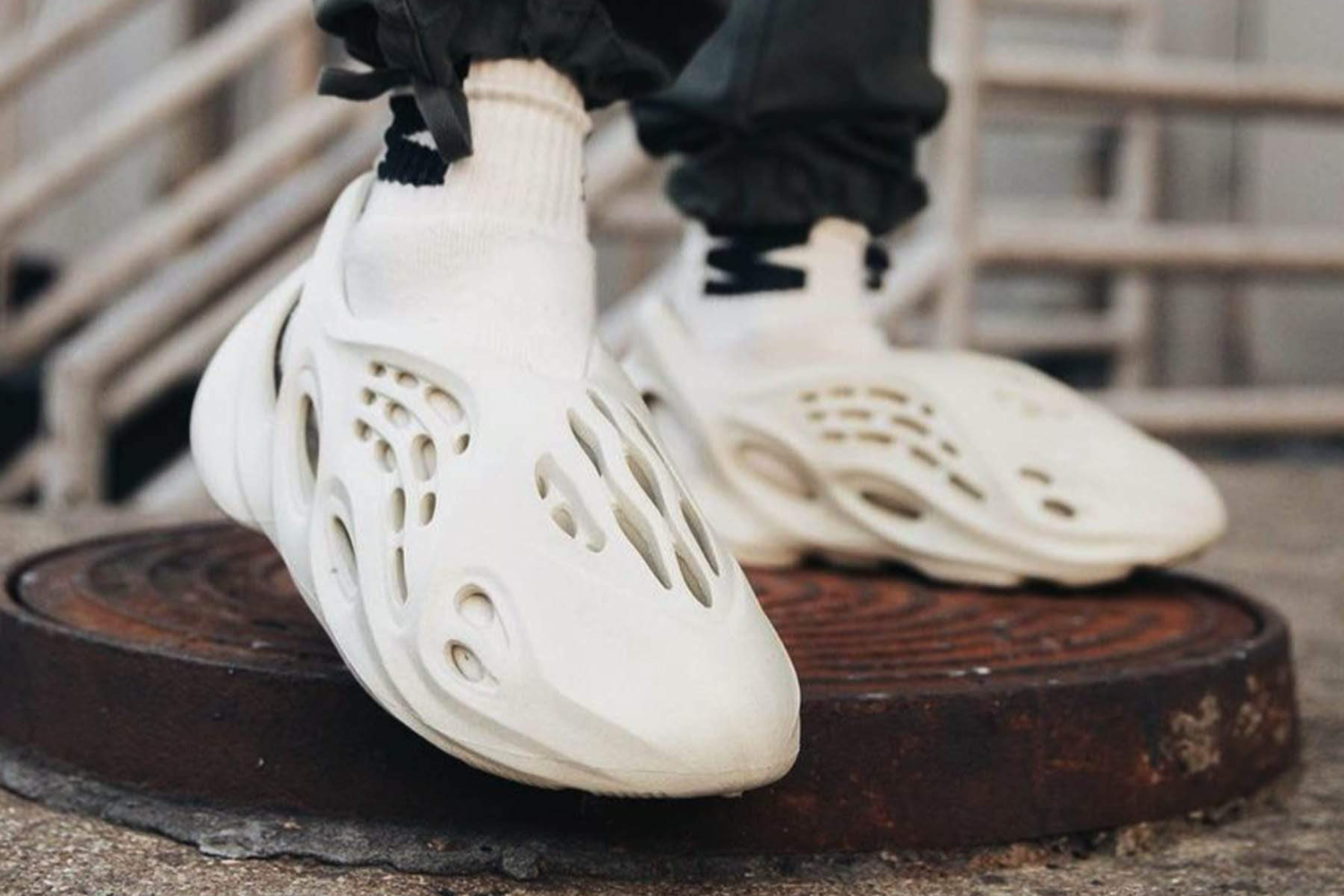 adidas Yeezy Foam RNNR