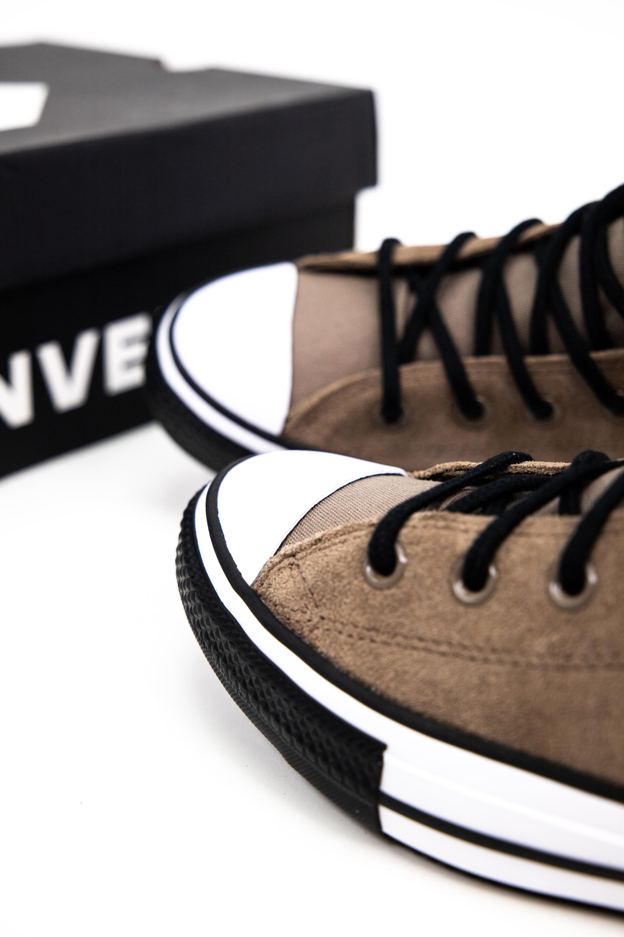 Converse Chucks autumn