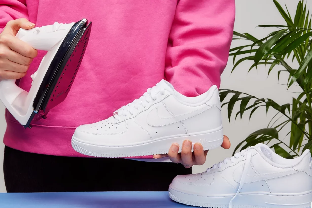 Nike Air Force 1 creases