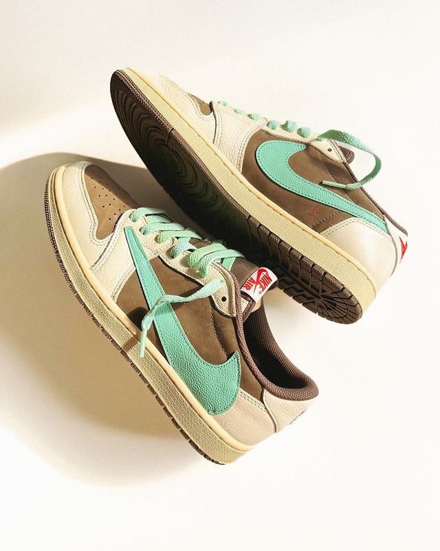 Nike Custom Travis Scott