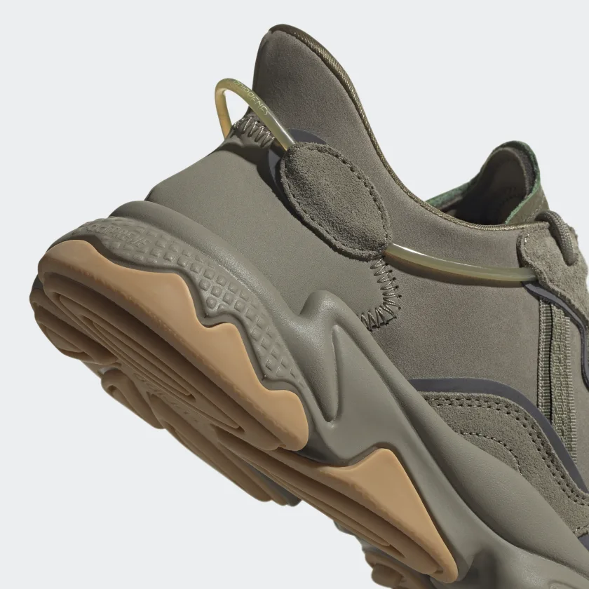 adidas OZWEEGO
