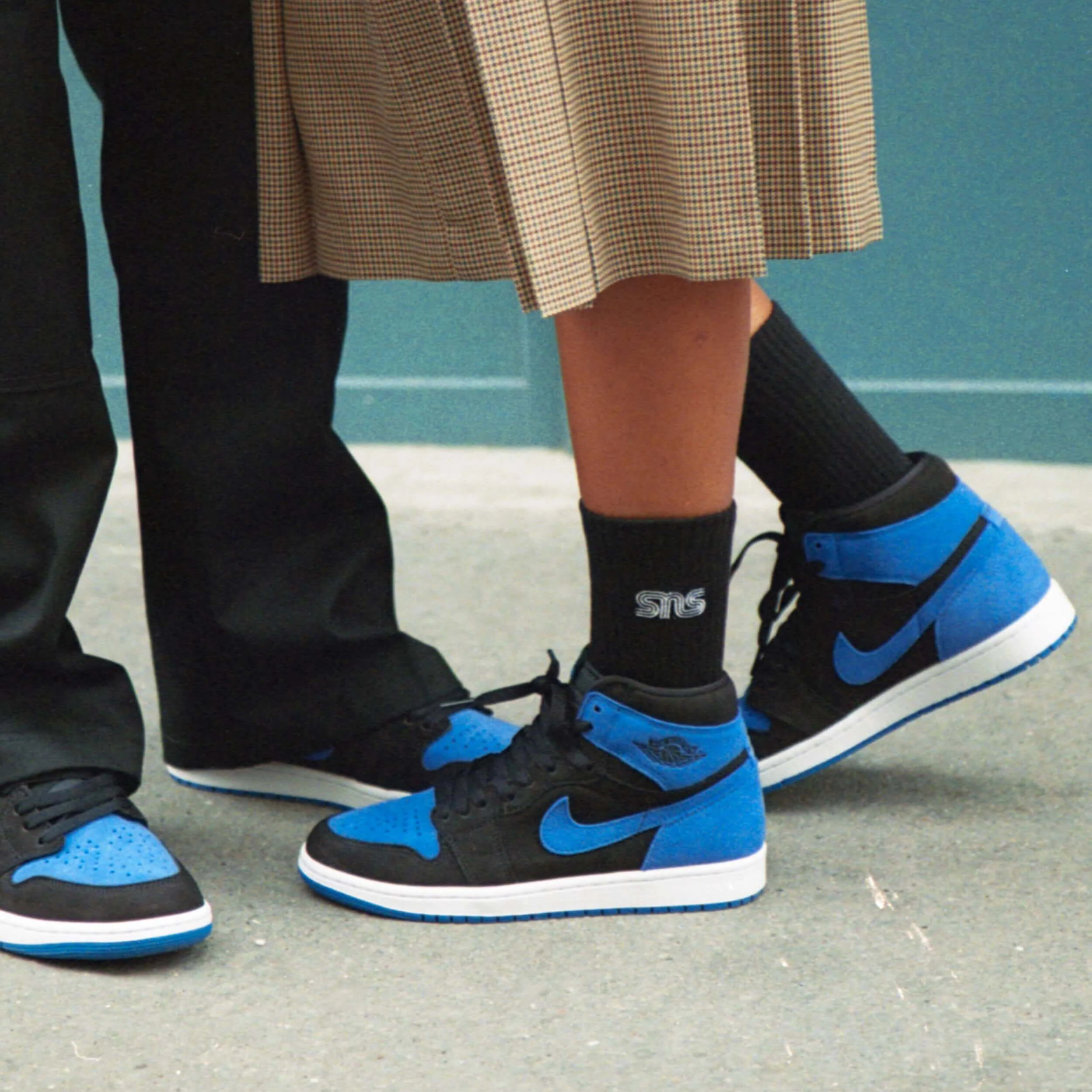 Nike Air Jordan 1 Retro High OG 'Royal Reimagined' DZ5485-042 on feet