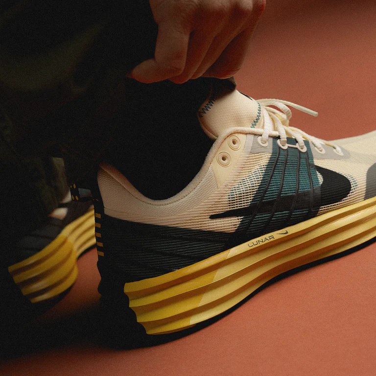 Nike Lunar Roam Alabaster